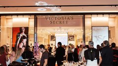 Dogodek, o katerem govori cela Slovenija: Victoria’s Secret je odprla svojo prvo trgovino v Sloveniji