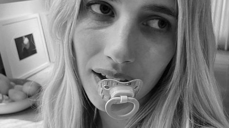 Emma Roberts z dudo