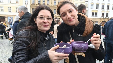 turistki keramicna posodica juha hrana