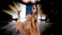Supermodeli in ikone iz sveta mode: oglejte si utrinke iz težko pričakovane revije Victoria's Secret