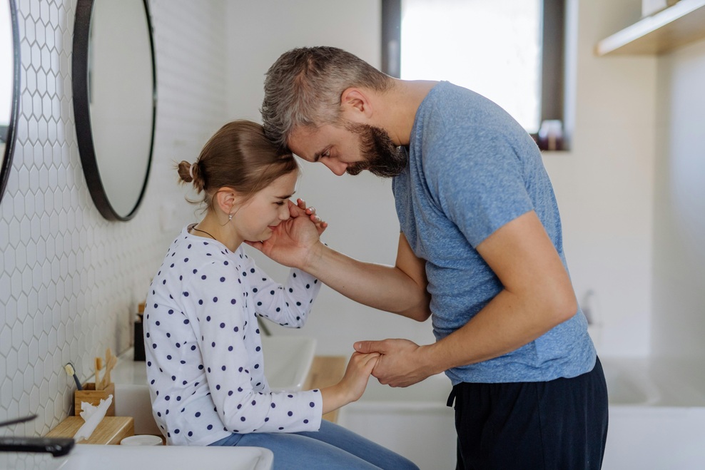"Hčerka moje žene mi je rekla, da nisem njen pravi oče - dal sem ji lekcijo, ki je ne bo pozabila" (resnična izpoved) (foto: Unsplash)