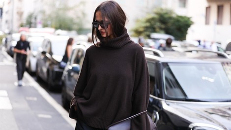 Namesto črnega puloverja to jesen raje izbirajte med 5 odtenki, ki so na vrhu med letošnjimi trendi