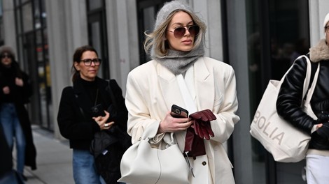 Pozabite na črno, plašč v tej barvi je vse, kar potrebujete za elegantno zimo