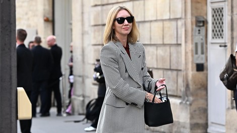 To je klasičen kos, ki bo rešil vse vaše zimske stilske dileme, saj boste z njim vedno izgledali urejeno