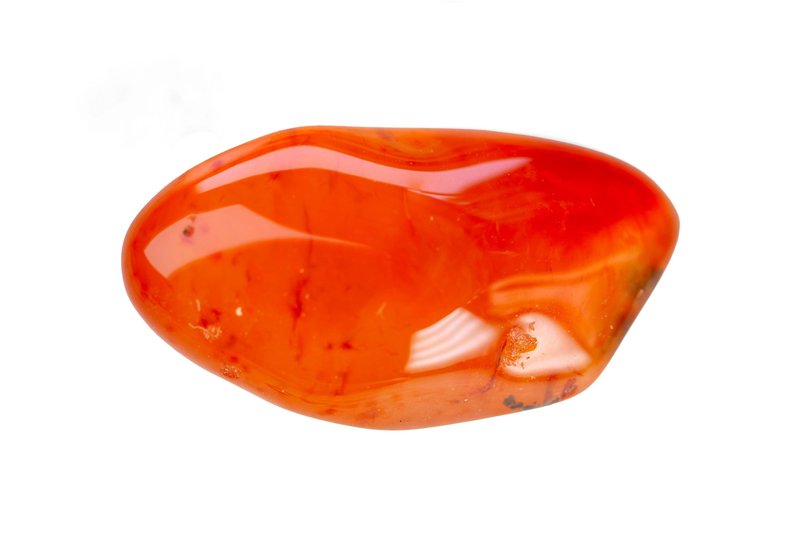 Obožujete kristale? Ti vam pomagajo, da pozdravite svojo žensko energijo in se povežete z njo