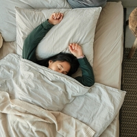 Slab spanec, utrujenost in razdražljivost? Ta večerna navada je tihi ubijalec dobrega in kakovostnega spanca