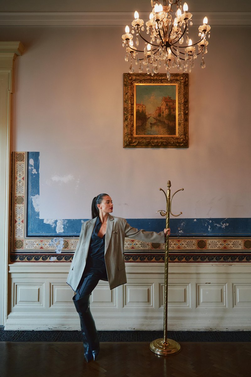 (DIGITALNA NASLOVNICA) Vialina Lemann v novem obdobju romantike v brezčasni Opatiji