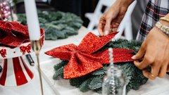 Prehiteli smo Mariah Carey in obiskali dih jemajoč božični sejem v Ljubljani, ki je še kako vreden obiska!