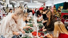 Prehiteli smo Mariah Carey in obiskali dih jemajoč božični sejem v Ljubljani, ki je še kako vreden obiska!