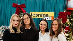 Prehiteli smo Mariah Carey in obiskali dih jemajoč božični sejem v Ljubljani, ki je še kako vreden obiska!