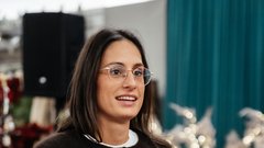 Prehiteli smo Mariah Carey in obiskali dih jemajoč božični sejem v Ljubljani, ki je še kako vreden obiska!