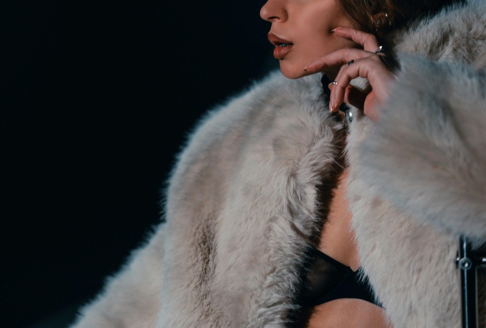 Številne molčijo, ta znana starleta pa je razkrila vse in osupnila: objavila cenik, za 5000 evrov ne naredi nič! (foto: Unsplash)