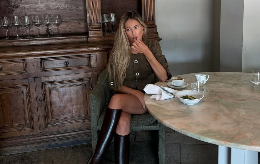 Ste nižje postave? Potem se morate nujno izogibati teh 5 tipov škornjev, ki vam pri težavi nikakor ne pomagajo (foto: Instagram/Screenshot)