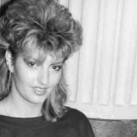 Na vrhuncu slave v Jugoslaviji popolnoma izginila in z dojenčkom v naročju pobegnila iz države - kako izgleda danes?