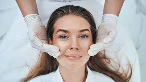 Zaupanje med pacientom in kirurgom: zakaj je pomembnejše, kot si mislimo