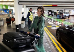 Zakaj se vožnja nekoga na letališče zdi tako nenavadno intimna? Psihologija pojasnjuje ozadje za tem