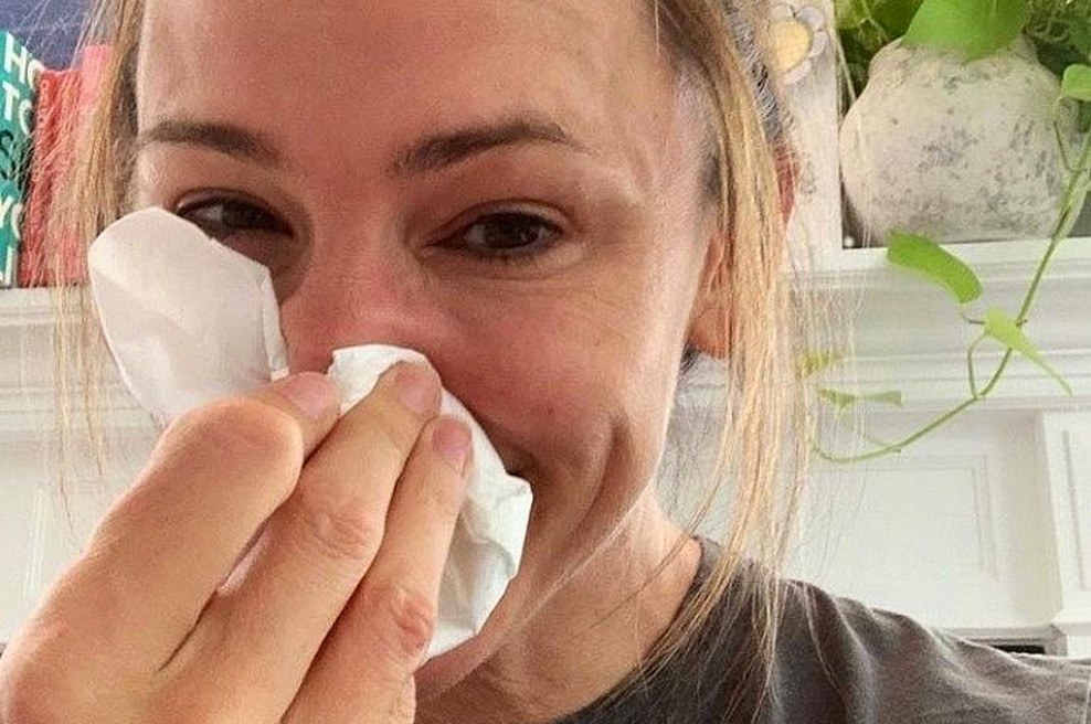 Zdravnik razkriva, kakšne barve izcedek iz nosu nakazuje, da se stanje izboljšuje (foto: Profimedia)