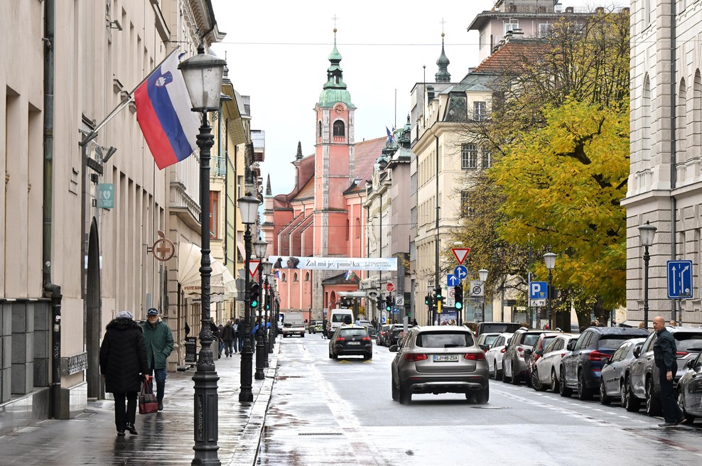 V Ljubljani se je odprla prav posebna trgovina, ki jo preprosto morate obiskati (foto: Žiga Živulovič jr./Bobo)