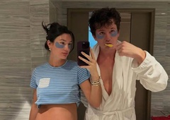 "Bird theory": Kaj je v resnici slaven TikTok trend, kako teorijo preizkusite in kakšne so pasti?