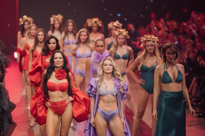 Modni spektakel: Lisca navdušila z ekskluzivno modno revijo in predstavila sodobno vizijo znamke z novo kolekcijo