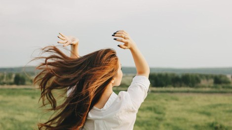 CBD za lase – Hemptouch lansira inovativno linijo za zdravo lasišče