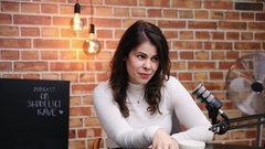 Ana Maria Mitić Živa Avžner metropolitan podkast ob skodelici kave