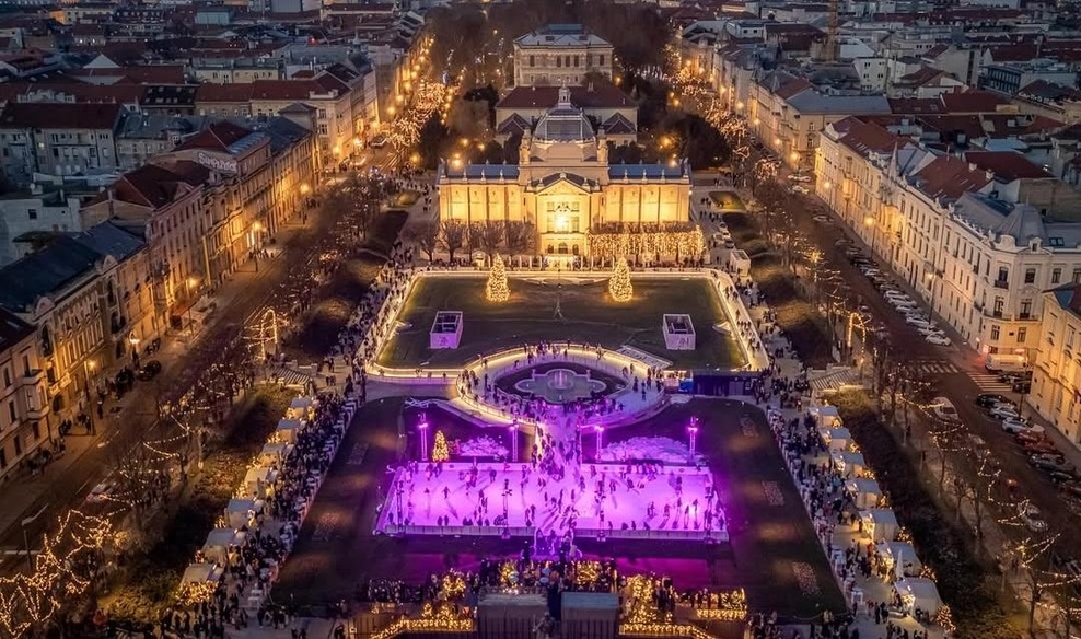 Prve hišice na zagrebškem adventu so začele obratovati, ljudje pa zgroženi nad cenami (foto: Instagram/Screenshot)