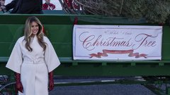 Melania Trump okrasila Belo hišo in splet je navdušen: "Je to najelepša dekoracija do zdaj?" (FOTO)