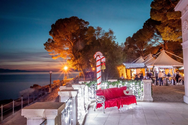 Advent ni le v velikih mestih, ampak tudi ob hrvaški obali: spoznajte najlepše od Istre do Dalmacije