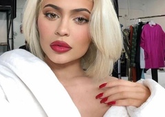 Ste slišali za teorijo rdečih nohtov? Psihologi razkrivajo, kaj se skriva za popularnim TikTok trendom