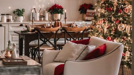 Umetnost kaligrafije v družbi konjaka v Apartmaju Julija – večer brezčasne elegance in prefinjenih užitkov