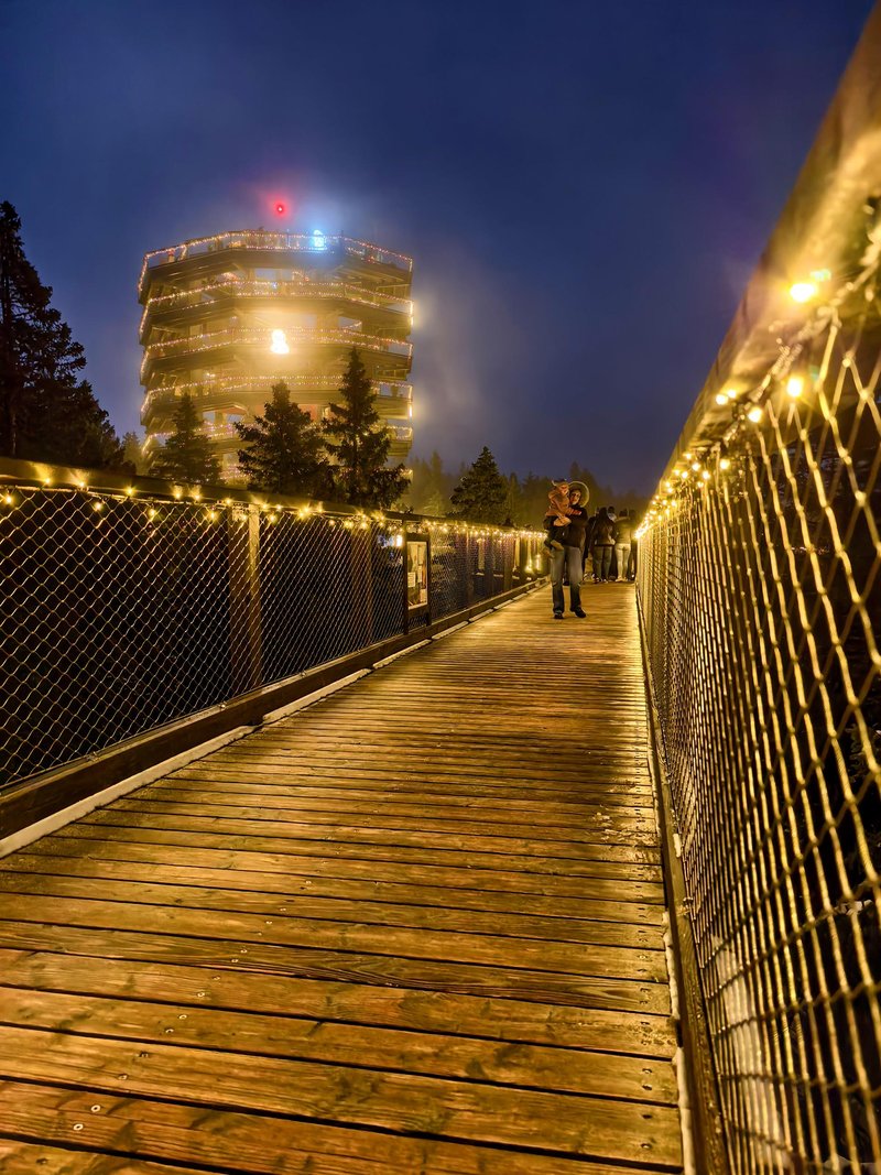 Ujemite praznične spomine z izjemnimi zmogljivostmi Huawei Pura 80