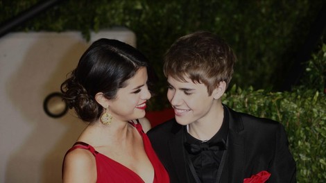 Se je vaš bivši poročil z drugo kmalu po razhodu? To bi lahko bila teorija, ki pojasnjuje takšno vedenje