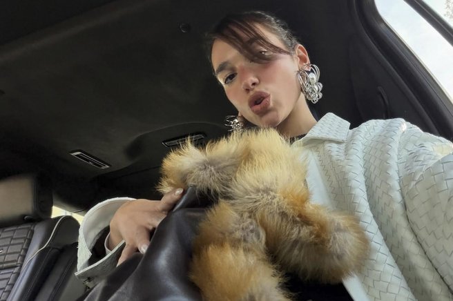 tedenski horoskop astro napoved ženska dua lipa kuža pes