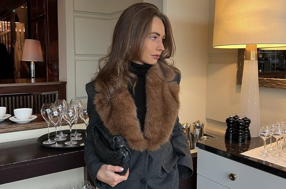 Najprej Prada, zdaj še Zara: to je mikrotrend, ki ga bodo v 2026 nosila vsa 'it' dekleta (foto: instagram/@alvasperle)