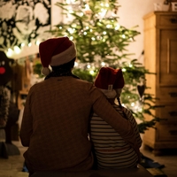 "Bivši mož je želel, da za božič gostim njegovo novo družino. Odločno sem ga zavrnila, ampak zdaj sem jaz slaba oseba" (resnična izpoved)