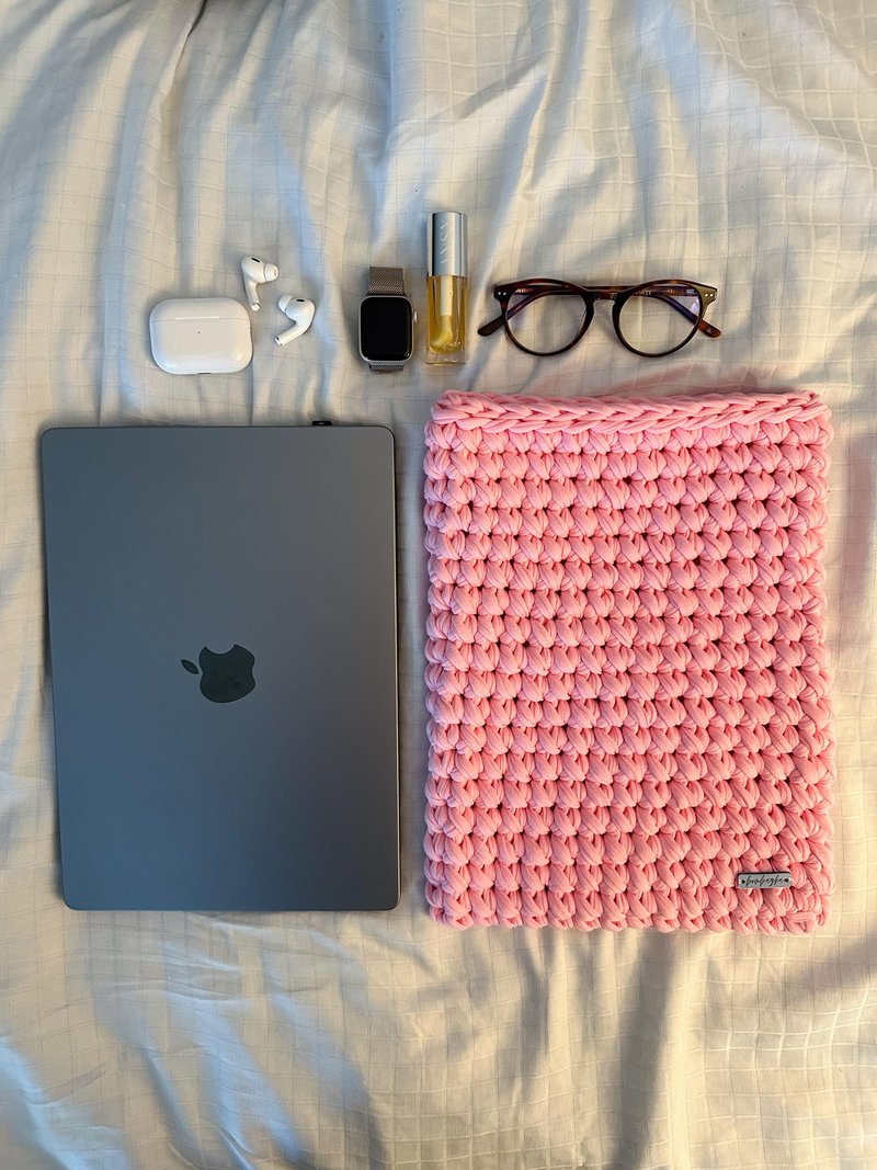 Bombažka: premišljena božična darila z zgodbo, ki bodo navdušila ženske v vašem življenju