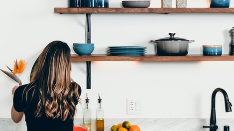 7 navad, s pomočjo katerih bo vaše stanovanje ali hiša vedno videti bleščeče čista