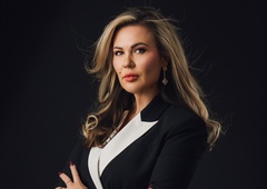 Mirjam Bernard med družinskim poslom, odgovornostjo in materinstvom: "Ne iščem popolnosti, ampak se trudim iz dneva v dan"