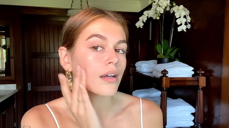 To je viralni korejski čistilec za obraz, na katerega prisegajo igralke in manekenke