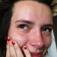 Zakaj od sreče včasih kar zajočemo - in ali so te solze iste kot solze žalosti?