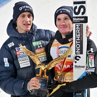 Tak je impresiven vozni park trenutno najbolj priljubljene slovenske družine, skakalcev Prevcev (samo poglejte si te "mrcine")