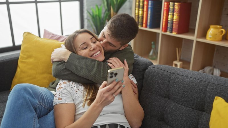 Ta teden praznujemo dan iskrene romantike - ko se ljubezen slavi na drugačen način