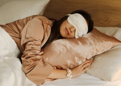 Lepotni spanec: toliko spanja na noč potrebuje koža, da ostane zdrava in lepa