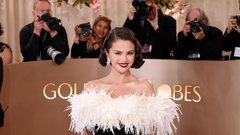 Selena Gomez v Chanel mojstrovini: obleka, ki je zahtevala 323 ur dela