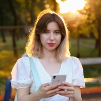 "Na slovenskih aplikacijah za zmenke so samo moški, ki jih vsi že poznajo, pa še nadležni so ..." (izpoved iskalke ljubezni)