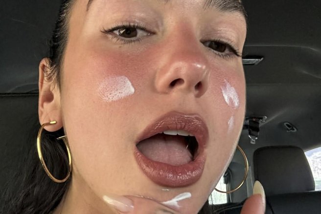 dua lipa nega kože obraz lepota krema