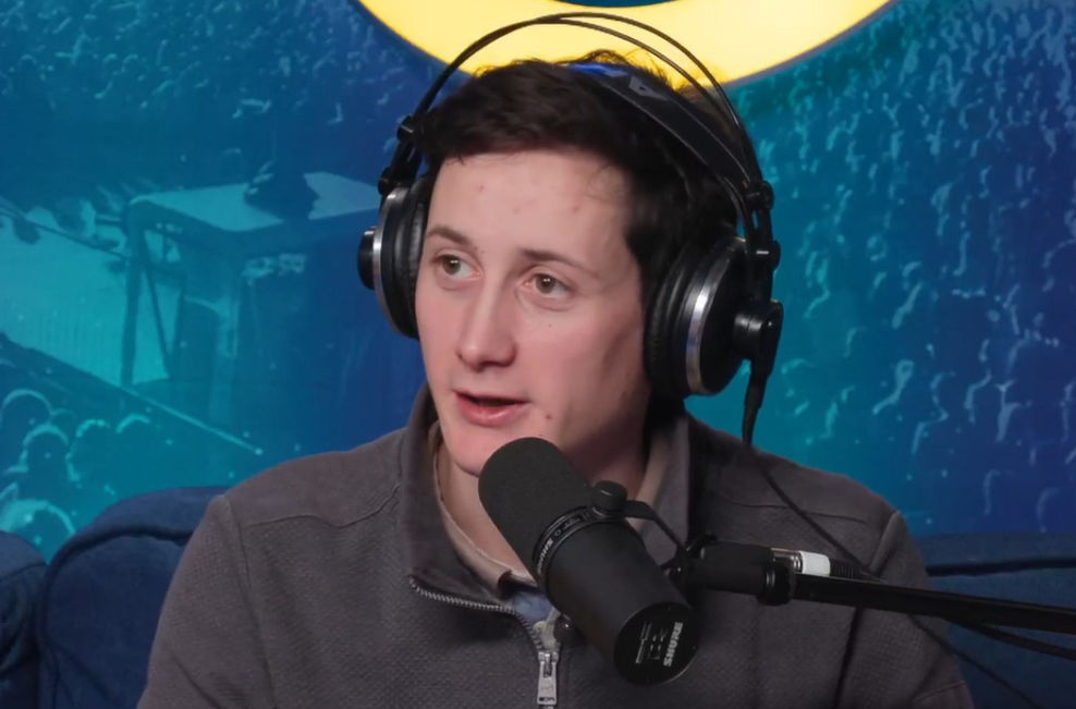 Domnu Prevcu pobegnila smučka, brat Cene si ga je privoščil brez zadržkov: vsi govorijo o besedah, namenjenih šampionu (foto: facebook.com/radioena/posnetek zaslona)