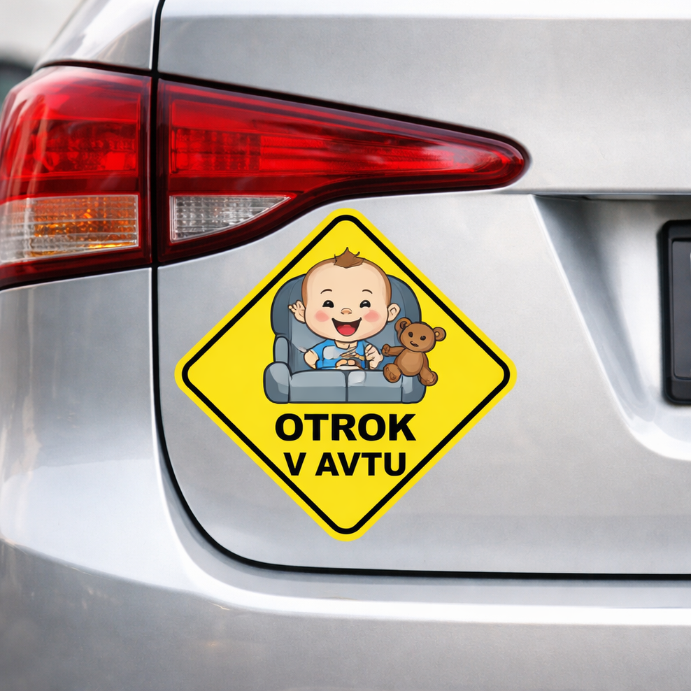 Nalepka "Otrok v avtu" (foto: Cosmopolitan uredništvo)