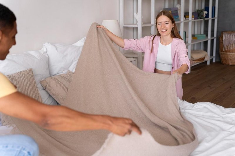 Posteljnina, ki se ne mečka: top 5 razlogov za izbiro krep posteljnine